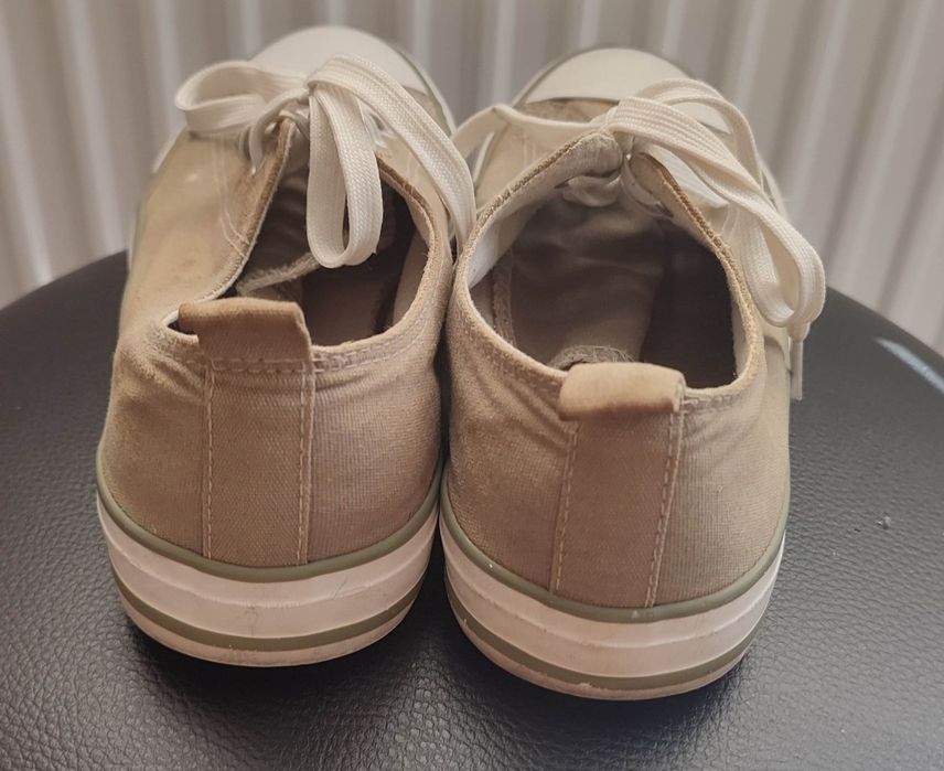 Кеди розмір 40, стелька 25.5см