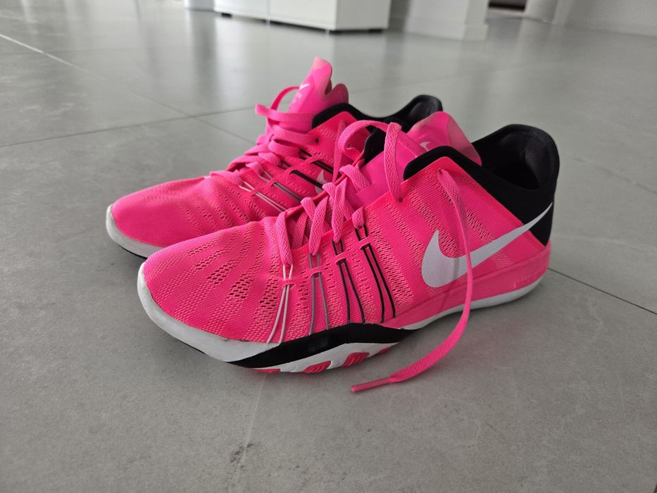 Okazja rewelacyjne buty Nike free obłędny kolor fuksja eur 39 25cm