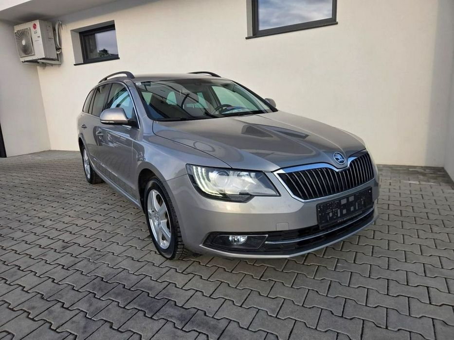 Skoda Superb 2.0Tdi 170kM * 4x4 * xenon * LEDY * navi