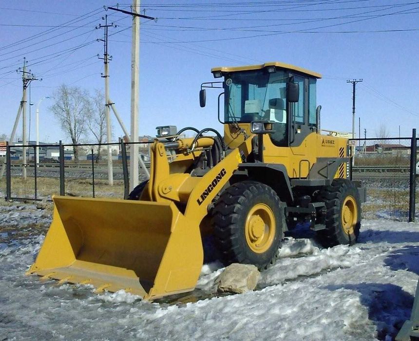 Оренда спецтехніки самосвала, самоскида. Екскаватор. Маніпулятор.
