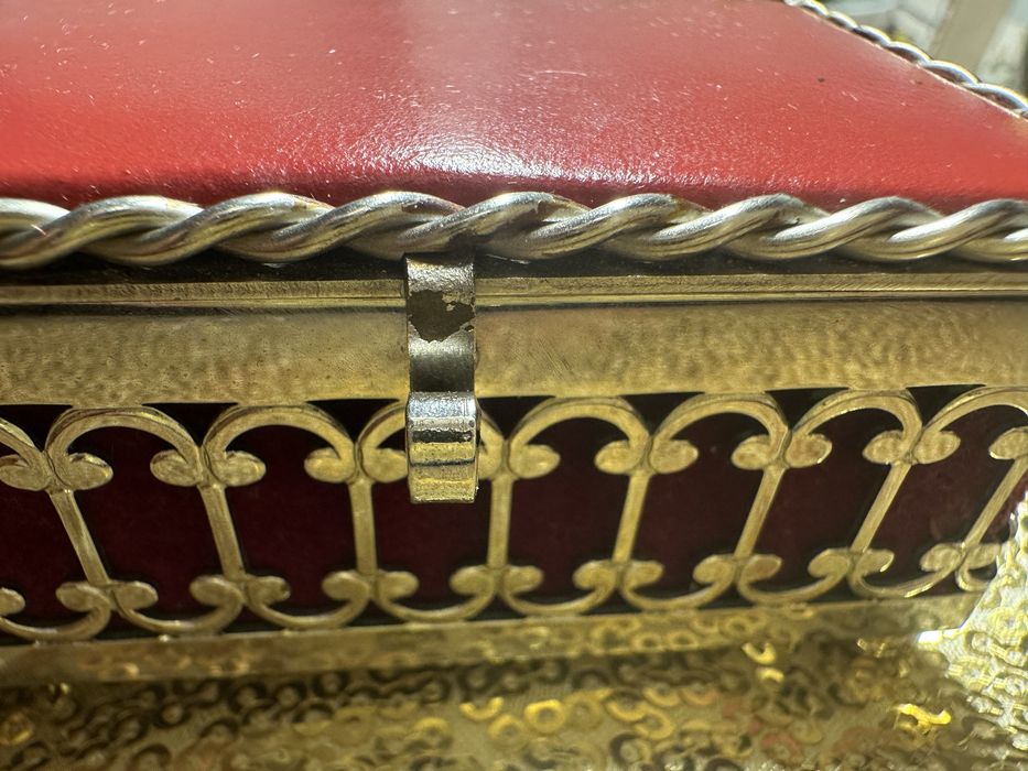 Metalowa szkatułka  pudełko na biżuteria prl