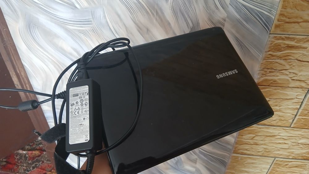 Продам ноутбук  Samsung