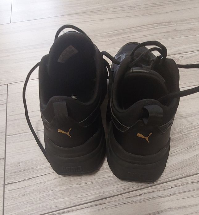 Buty Puma  Cassia  SL sneakersy damskie nr 37,5