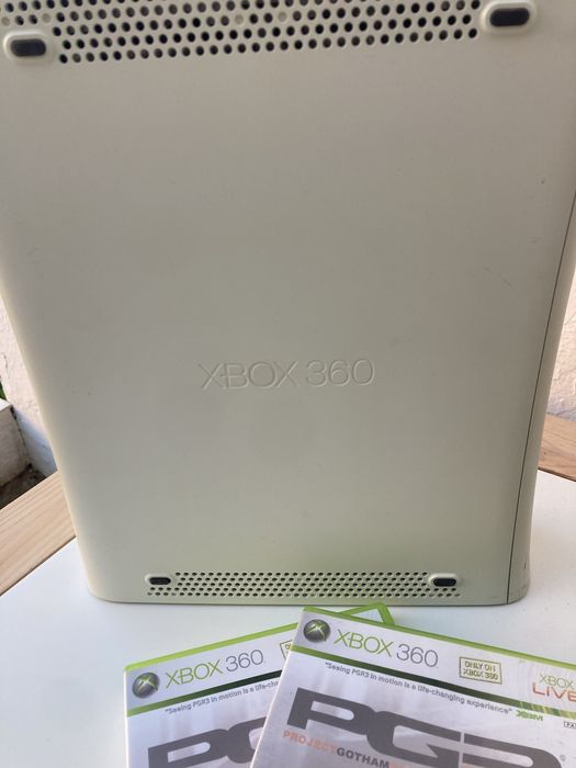 XBox 360 Premium para peças c/2 comandos + jogos + wifi + cabos
