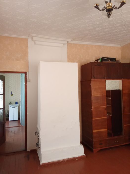 Продається половиаі будинку