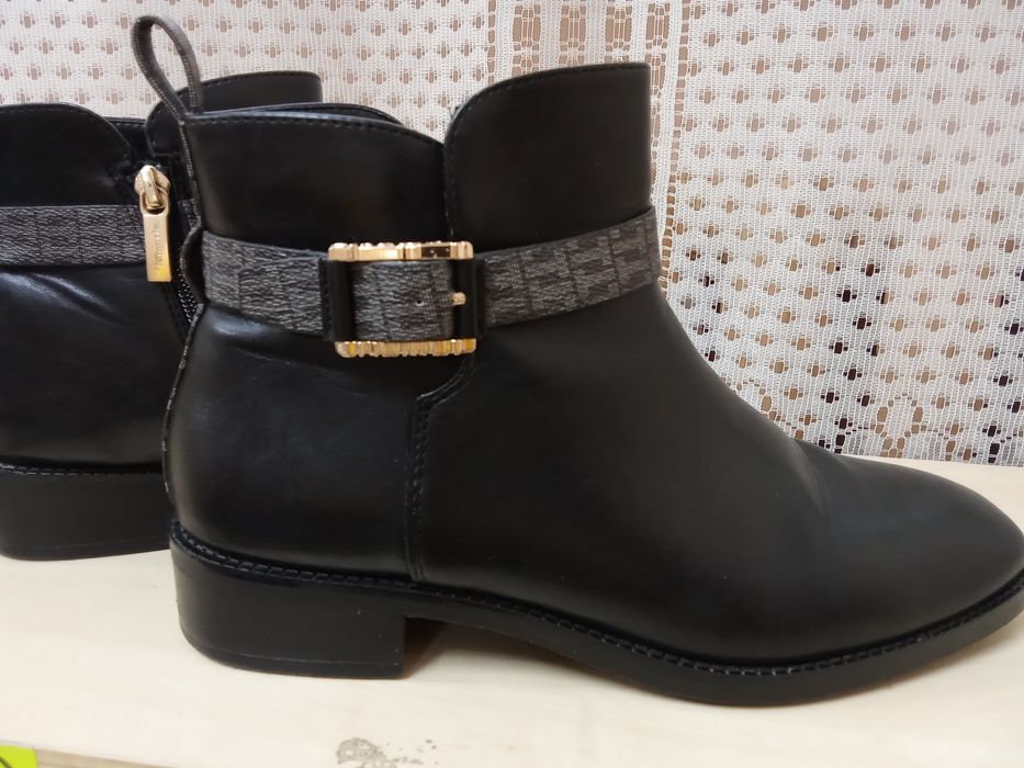 Ботинки женские натуральная кожа размер 40