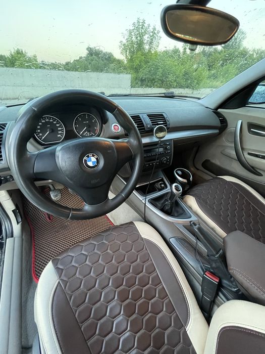 BMW 1 Series 2004 VIN WBAUG51020JS88801 фото оголошення 8 з 13