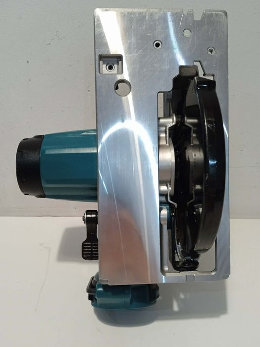 Pilarka tarczowa Makita DSS611Z body ROK 2024
Stan bardzo dobry 100