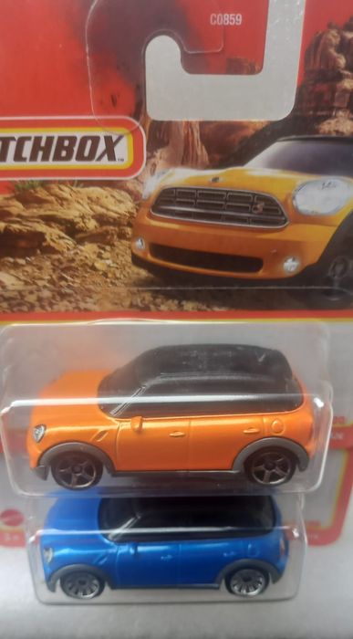 Conjunto 2 , 2011 Mini Countryman matchbox