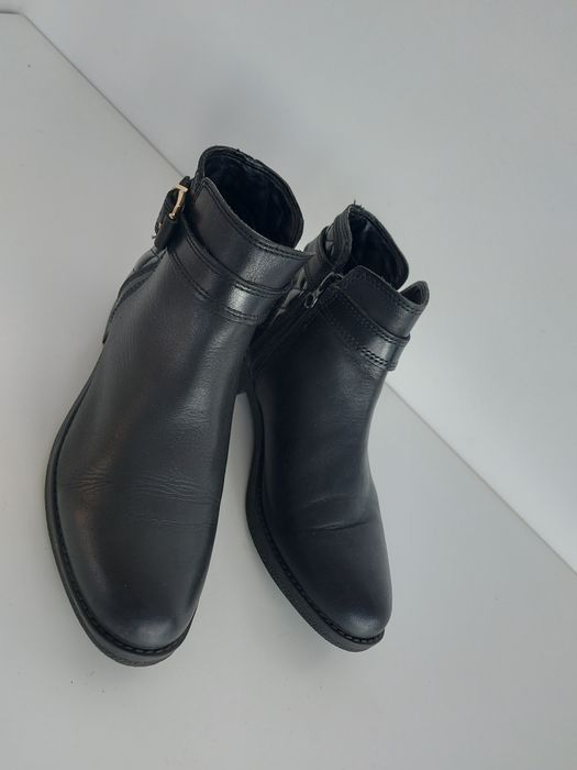 Buty botki skórzane ocieplane w rozmiarze 37