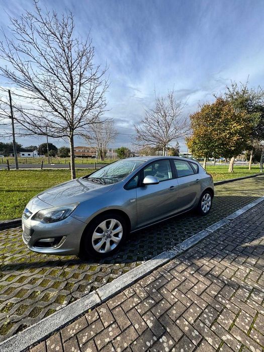 Opel Astra P-J de 2012