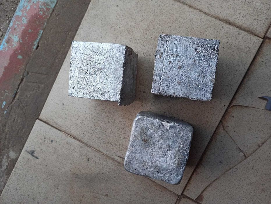 Квадрат алюминиевый 80 на 80