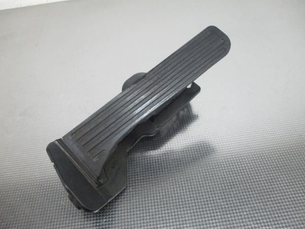 Pedal do acelerador VOLKSWAGEN Golf V (1K1)