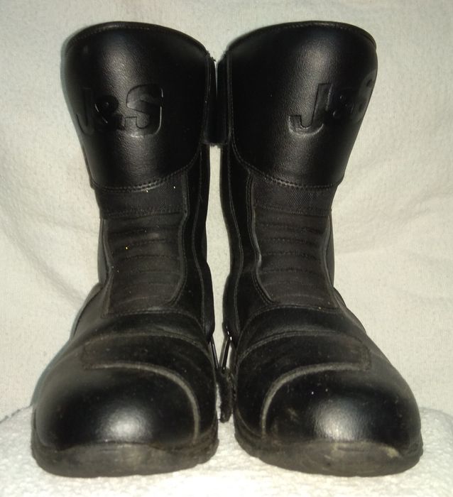 Мотоботы   J & S