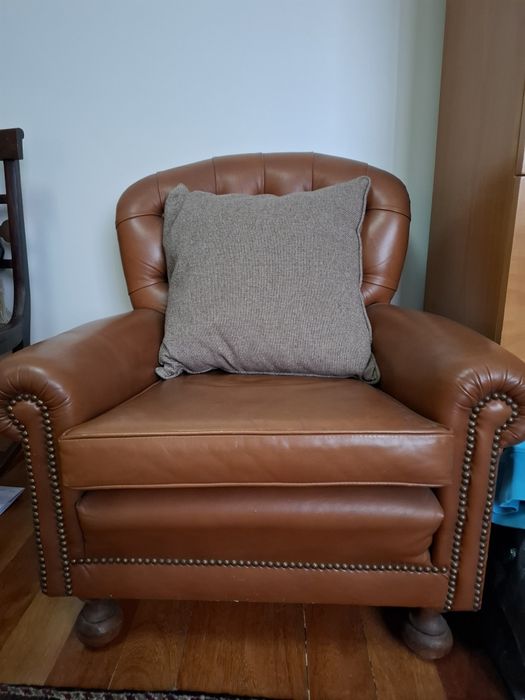 Terno de sofás em pele anos 70