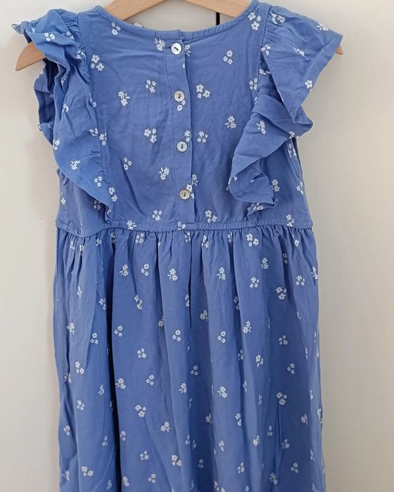 Vestido azul florido menina