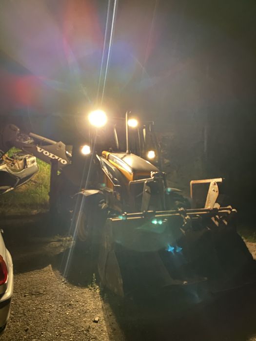 Кращий в Україні Volvo BL71 стан ІДЕАЛ понвий комплект 4 ковші+вила..