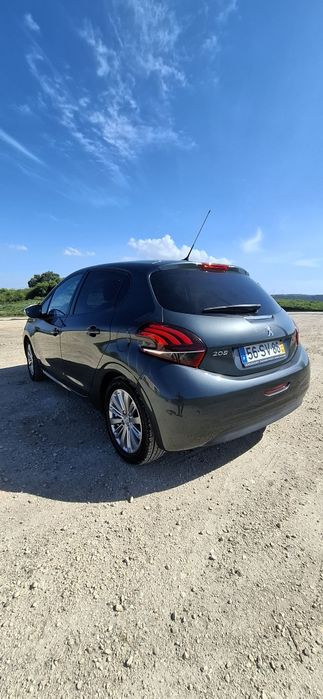 Vende-se peugeot 208 2017