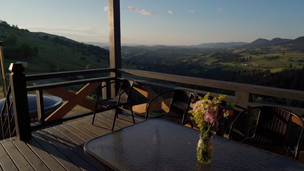 Будиночок у Карпатах