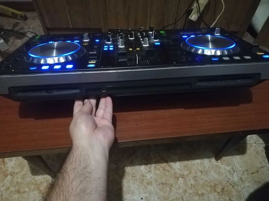 Mesa de Mistura PIONEER XDJ-R1