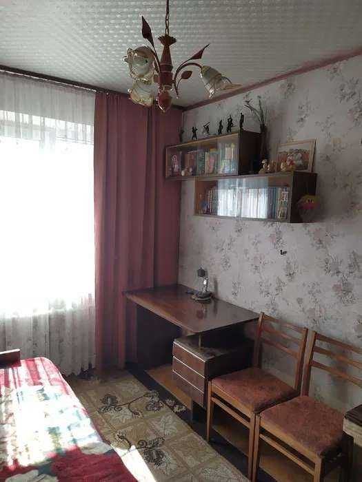 Здається кімната на Березняках