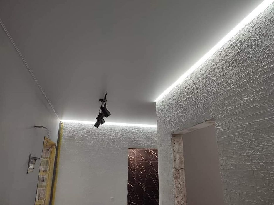 Натяжні Стелі Городок