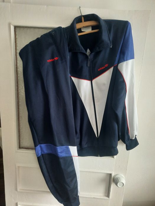 Винтажный спортивный костюм Adidas размер 48-50.