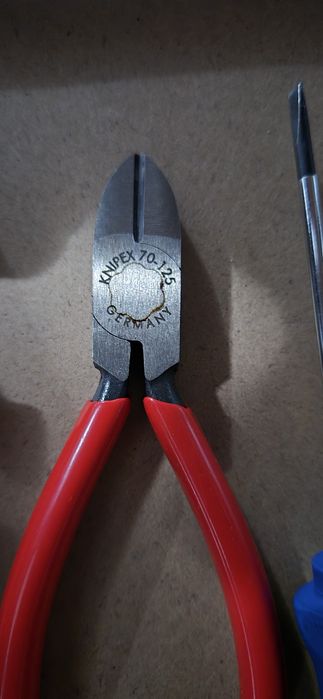 Narzędzia różne knipex