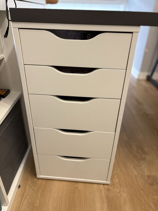 Biurko Ikea z szafka