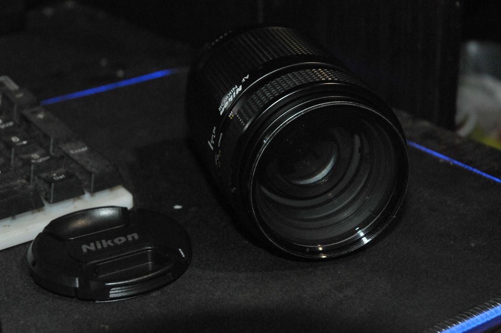 Nikon AF NIKKOR 70-210mm f 4-5.6
