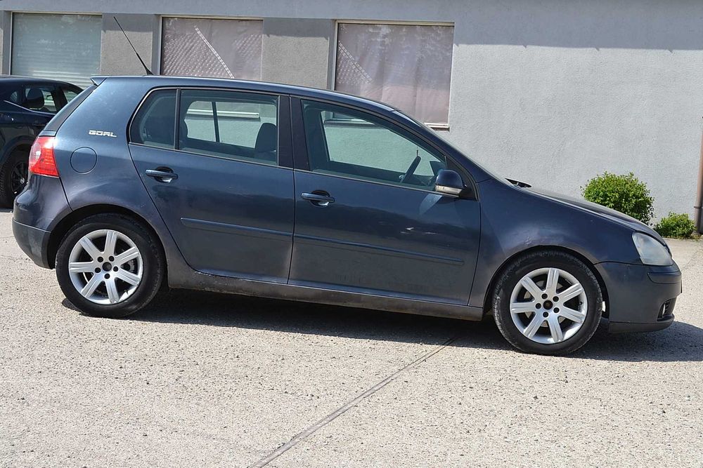 VW - Golg V  1.9 cm TDI Diesel , 2006 rok , klima , okazja !
