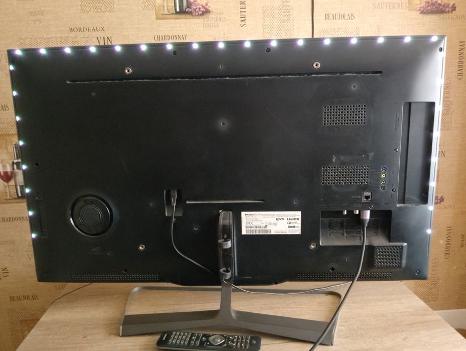 Продаеться телевізор Phillips 42PFL7008S/12