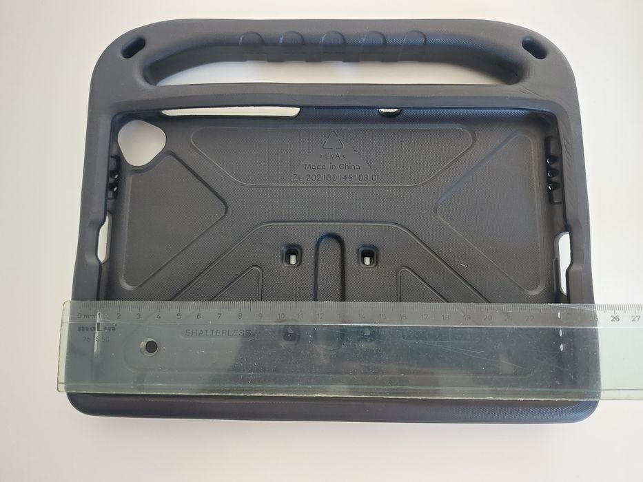 Capa tablet 25cm x 15.5cm