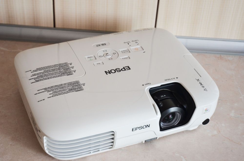 Проектор Epson eb-x7