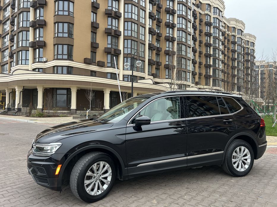 VW Volkswaget Tiguan  SE Allspace Шкіра/підігріви /Carplay /Android Au