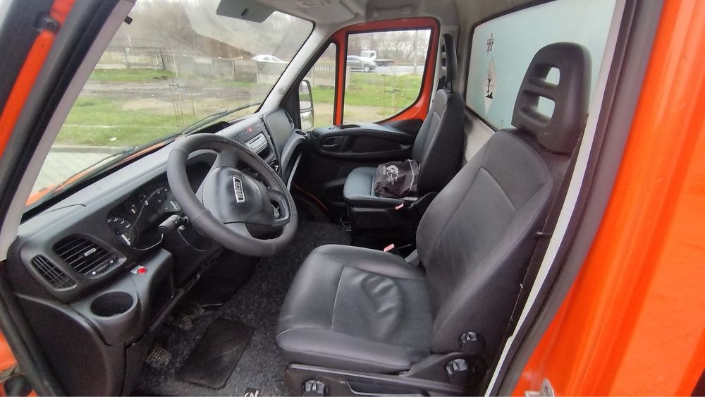 Iveco asenizacyjny do toalet przenosnych kabin wc beczka specjalny