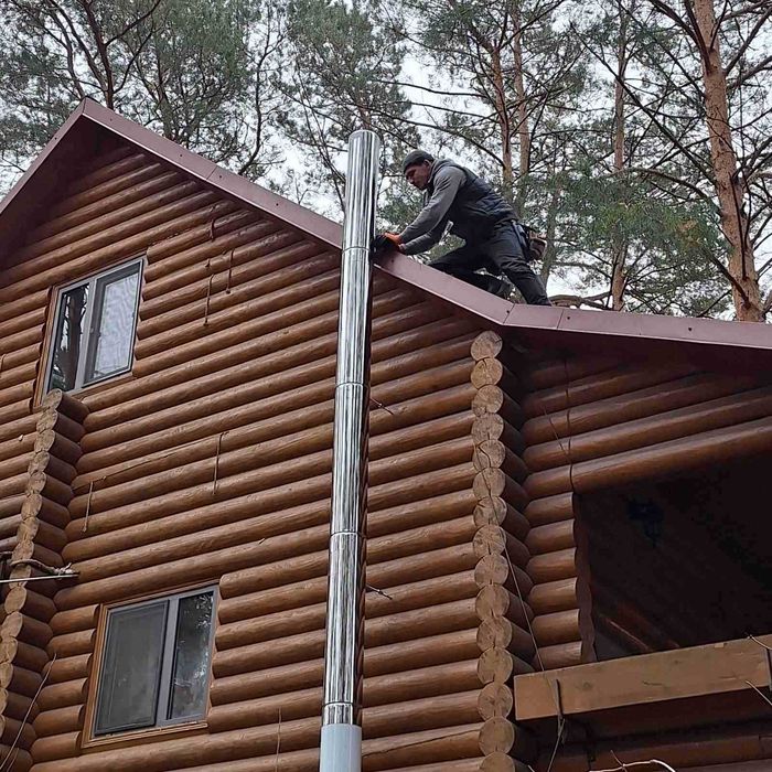 Вентиляція в будинку, вихід вентиляції збоку, вентиляція через дах