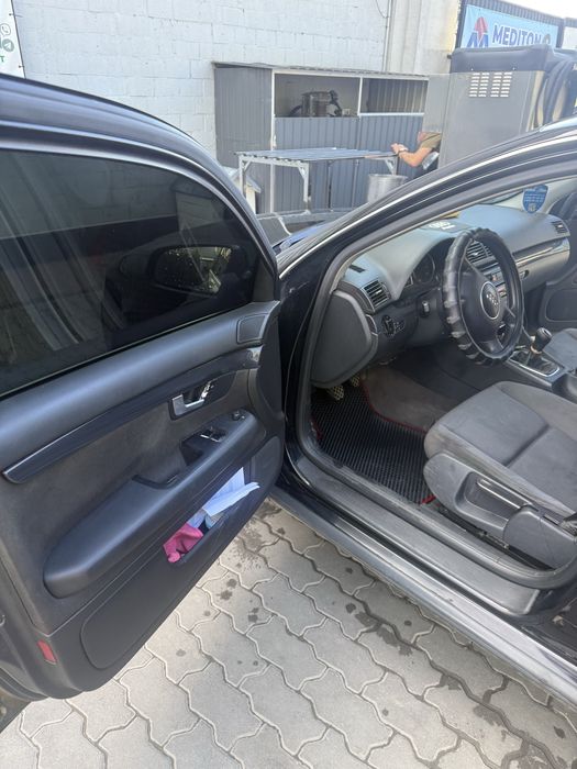 Audi A4 B6 1.6 бензин