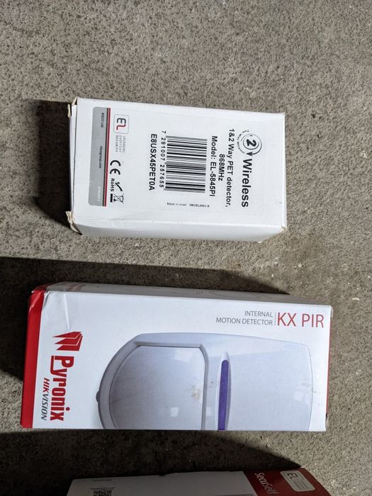 Kit alarme com 2 sensores sem fios+1com fios+comando+magnético