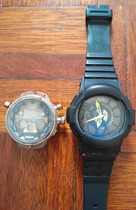 Vendo relógios Watx and co
