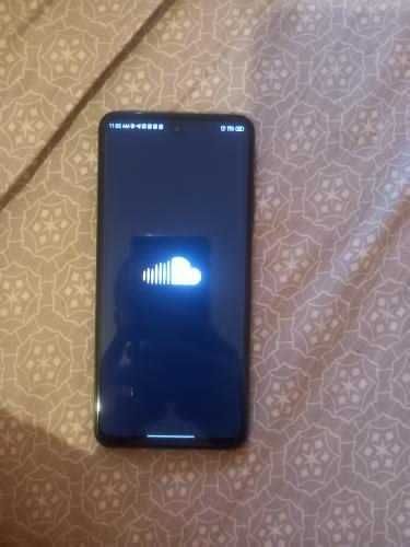 Продам телефон 128 гб