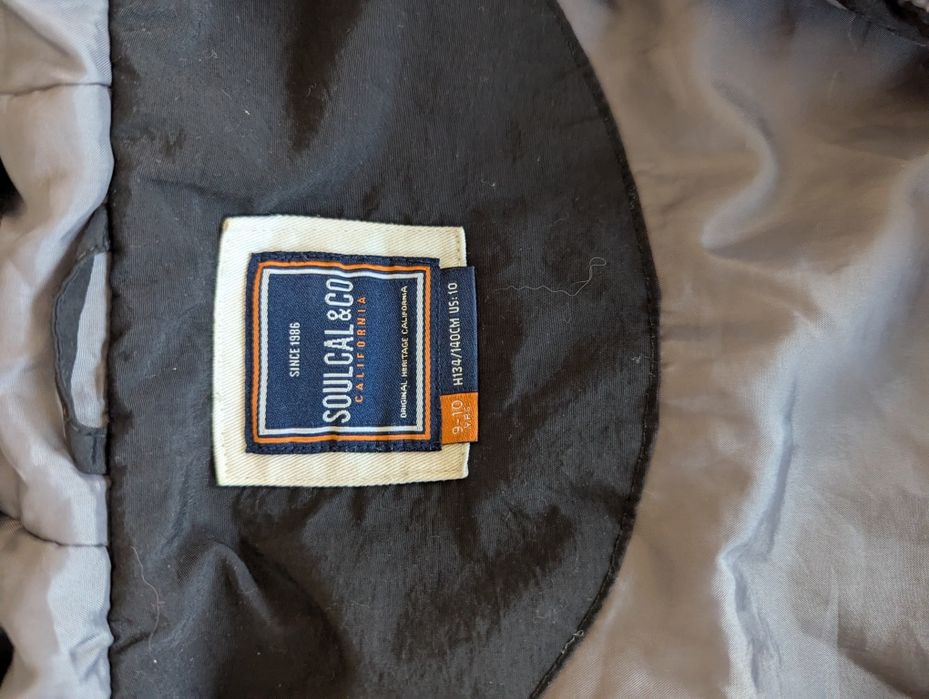 Куртка весна осінь на 9-10 років