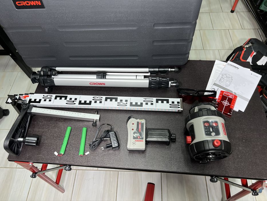 Ротационный лазерный уровень/нивелир CROWN CT44068 BMC До 240 м