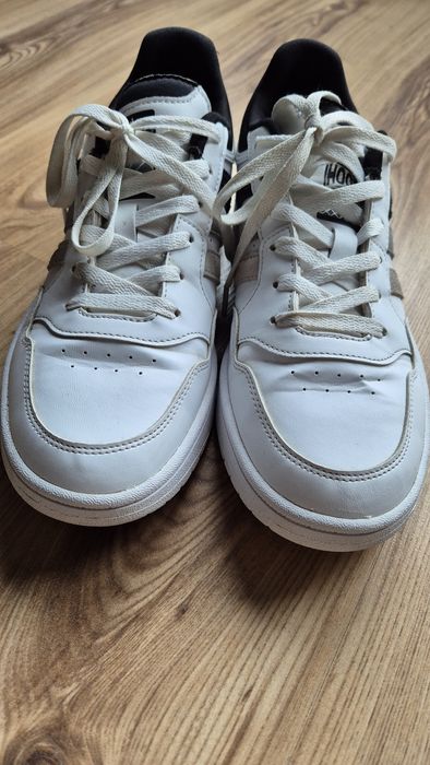 Adidas HOOPS 3.0 41 1/3