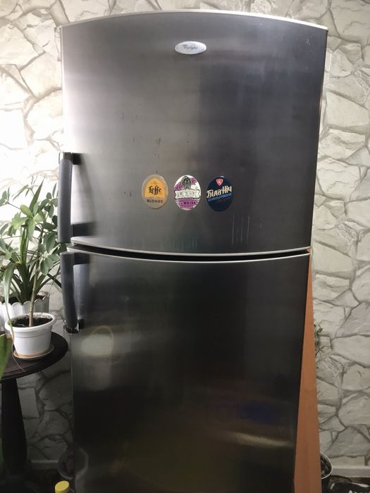Холодильник Whirlpool