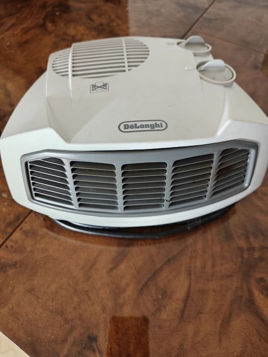 Тепловентилятор  Delonghi