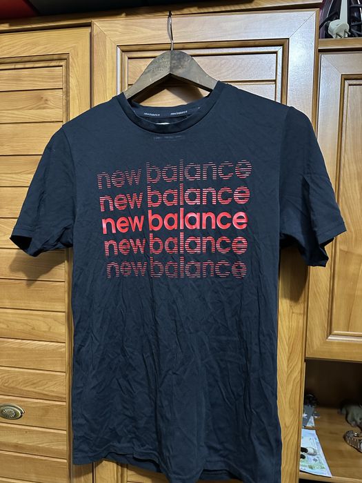 Футболки new balance