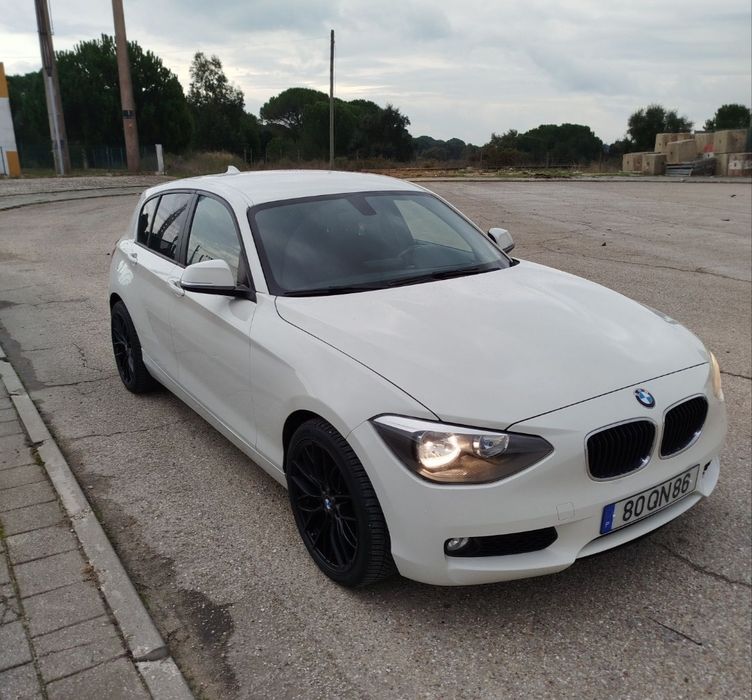 BMW 118d caixa automática
