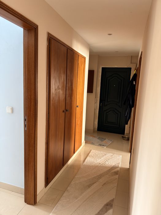 Excelente Apartamento T3 para Arrendamento com AC em todos os comodos