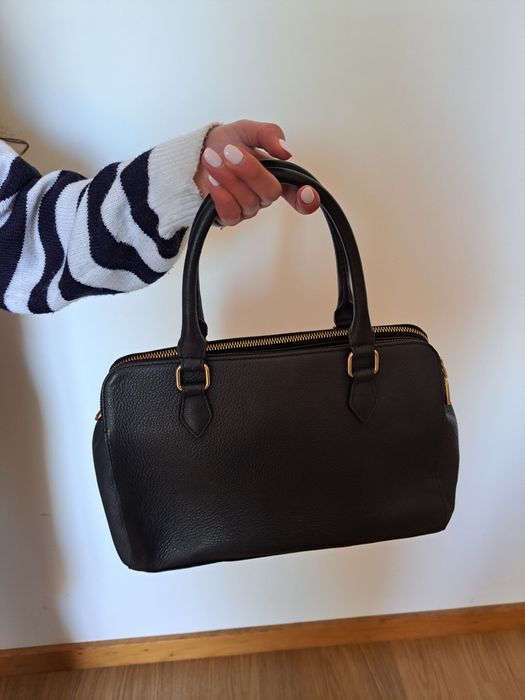 Carteira preta Love mochino em pele